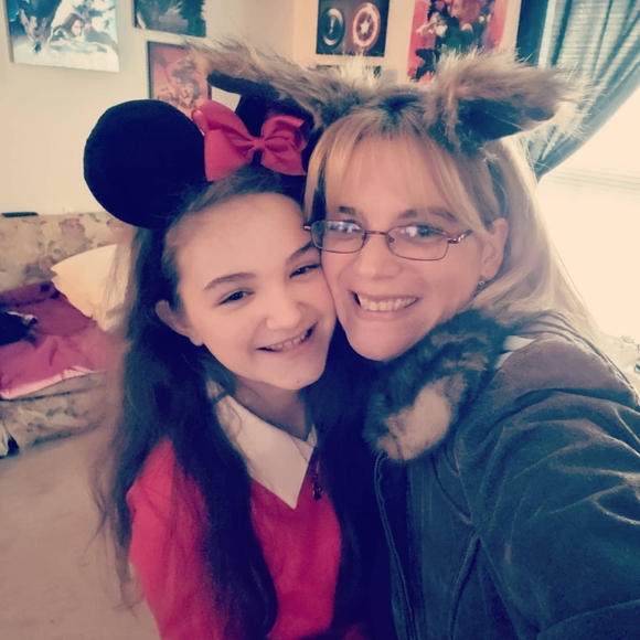 Meet your Posher, Courtney - Picture 3 of 14